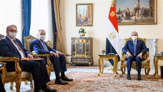 أستاذ علاقات دولية يوضح أهمية اجتماع الرئيس السيسي مع وزير الخارجية الروسي – جريدة الخبر اليوم