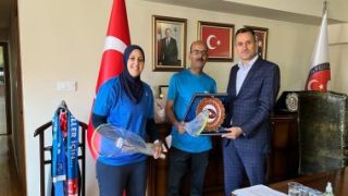 اتفاقية تعاون مشترك بين الاتحادين المصري والتركي للريشة الطائرة – جريدة الخبر اليوم