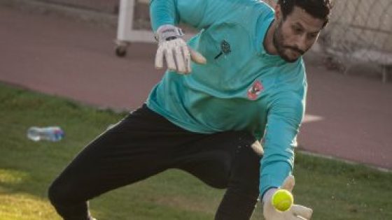 “لوبو” يدرب حراس مرمى الأهلى بكرة التنس.. صور – جريدة الخبر اليوم