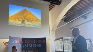 مئوية توت عنخ آمون.. حواس يلقي محاضرة عن الفرعون الذهبي بإيطاليا .. صور – جريدة الخبر اليوم