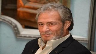 فى الذكرى الثالثة لرحيله.. فاروق الفيشاوى من الطب والآداب لـ«التمثيل» – جريدة الخبر اليوم