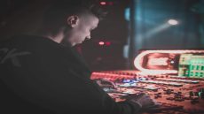 مهندس الصوت بيسو الرايق يتحدث عن خصائص الهندسة الصوتية