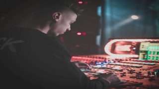 مهندس الصوت بيسو الرايق يتحدث عن خصائص الهندسة الصوتية