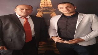 الصحفي وليد رجب