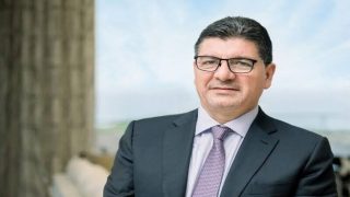 بهاء الحريري يعزي بوفاة السيد طلال خوري في اتصال مع المدير التنفيذي لشركة GMK
