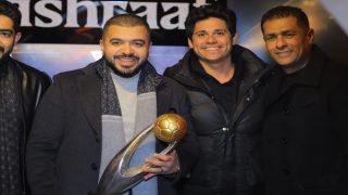 محمد عدوية يتألق في خيمة “الخيمة” بأجمل أغانيه وأغاني والده في ليلة رمضانية ساحرة