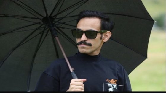 «ينخفض بحر القصيد».. عندما يعجز الشعر أمام الجمال