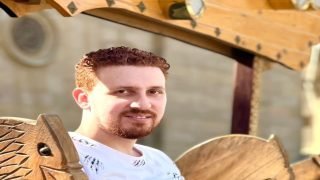 أحمد منير.. من صناعة المحتوى إلى إدارة الإعلانات وبناء هاشتاج غيّر قواعد التسويق العقاري
